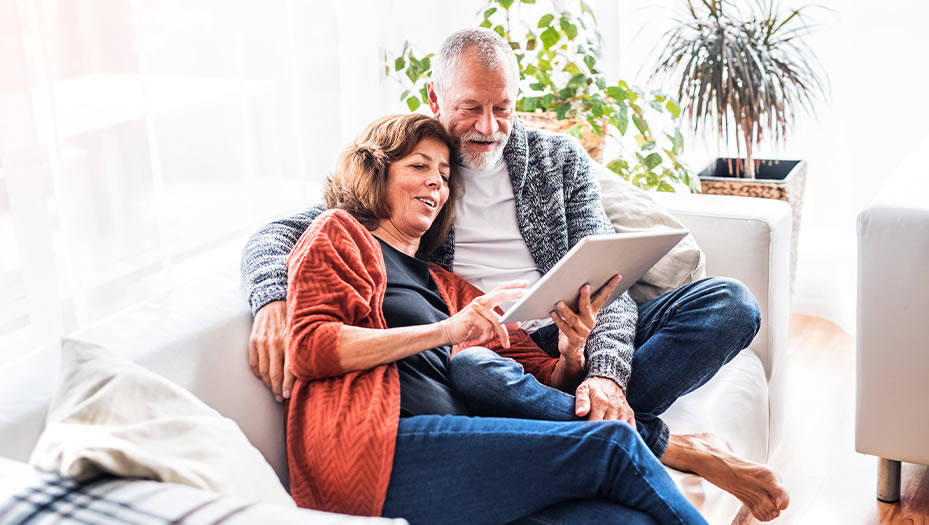 couple looking at laptop